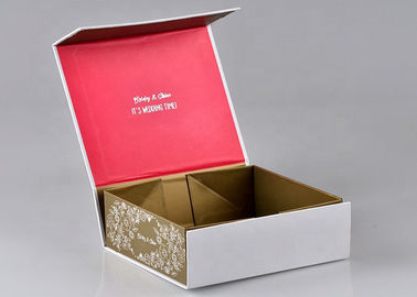 Talla 18 impresa aduana hermosa X 18 los x 7.5cm de las cajas de regalo con el sellado caliente superficial proveedor
