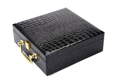 Forma de empaquetado de Cutsomzied de las cajas del regalo de lujo del cuero de la PU con la manija portátil proveedor