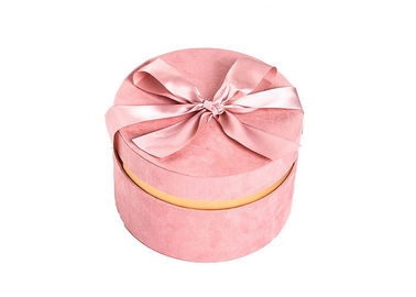 comprar Joyero redondo del terciopelo del brillo, caja de regalo del ante que sella el logotipo con la cinta superior Fabricación en línea