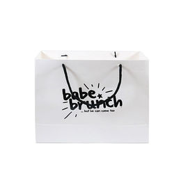 La aduana blanca del color imprimió las bolsas de papel para los cosméticos/perfume/ropa proveedor