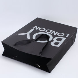 comprar Los bolsos de compras de papel reciclables modificaron el color para requisitos particulares para la ropa interior/la camiseta Fabricación en línea