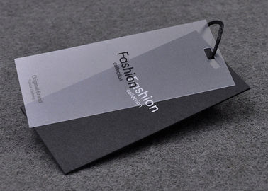 Recyled ennegrece el × impreso aduana el 10cm de la talla 4,8 de las etiquetas colgantes con la etiqueta helada del PVC proveedor
