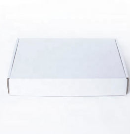 Peso de empaquetado 43.5g de la impresión en offset de la caja 4c del cartón de la forma rectangular proveedor