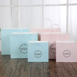 Azul claro/rosa personalizó el material blanco de papel del papel de los bolsos 150gsm Kraft del regalo proveedor
