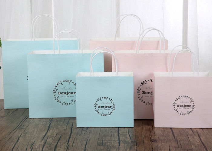 Las bolsas de papel impresas delicadas de Kraft/imprimieron las bolsas de papel cualquier color disponible proveedor