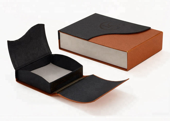Talla 15 magnética de la forma del libro de la caja de regalo del cierre del estilo del negocio * 11 * 4 cm proveedor
