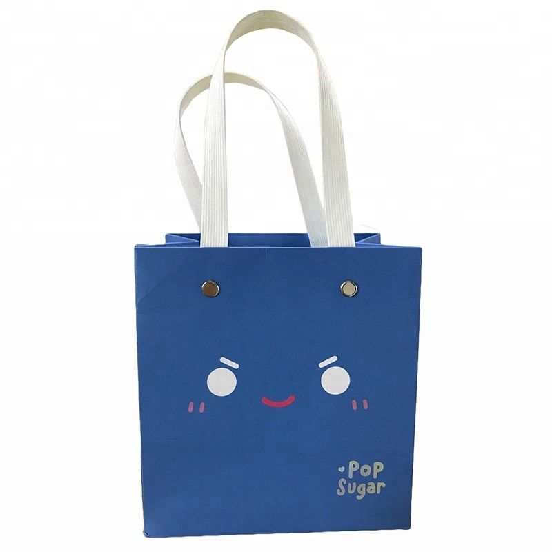 Las pequeñas bolsas de papel plegables delicadas, regalo de la cartulina empaquetan Eco amistoso proveedor