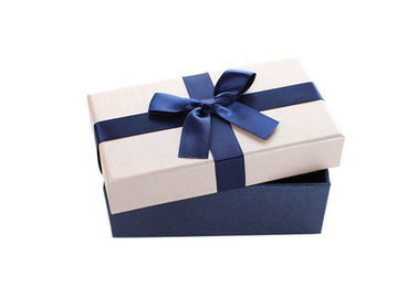 Good price Forma rectangular material de papel reciclable de empaquetado de las cajas del regalo de lujo del perfume en línea